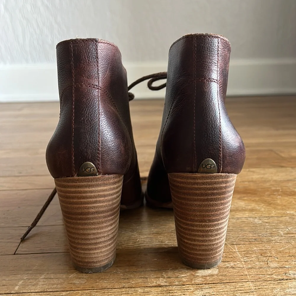 UGG Australia Chestnut Mackie Smooth Leather Boot women's size 9 - Picture 4 of 9